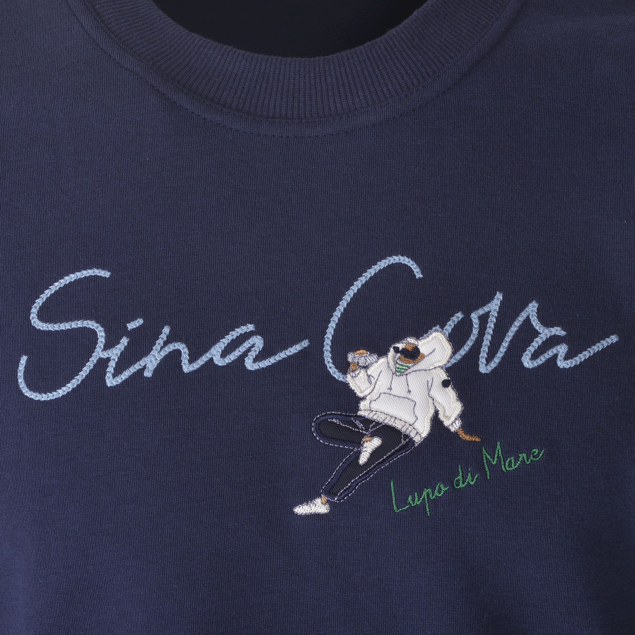 【公式】シナコバ (SINA COVA) クルーネックトレーナー 24120020 ネイビーの刺繡部分