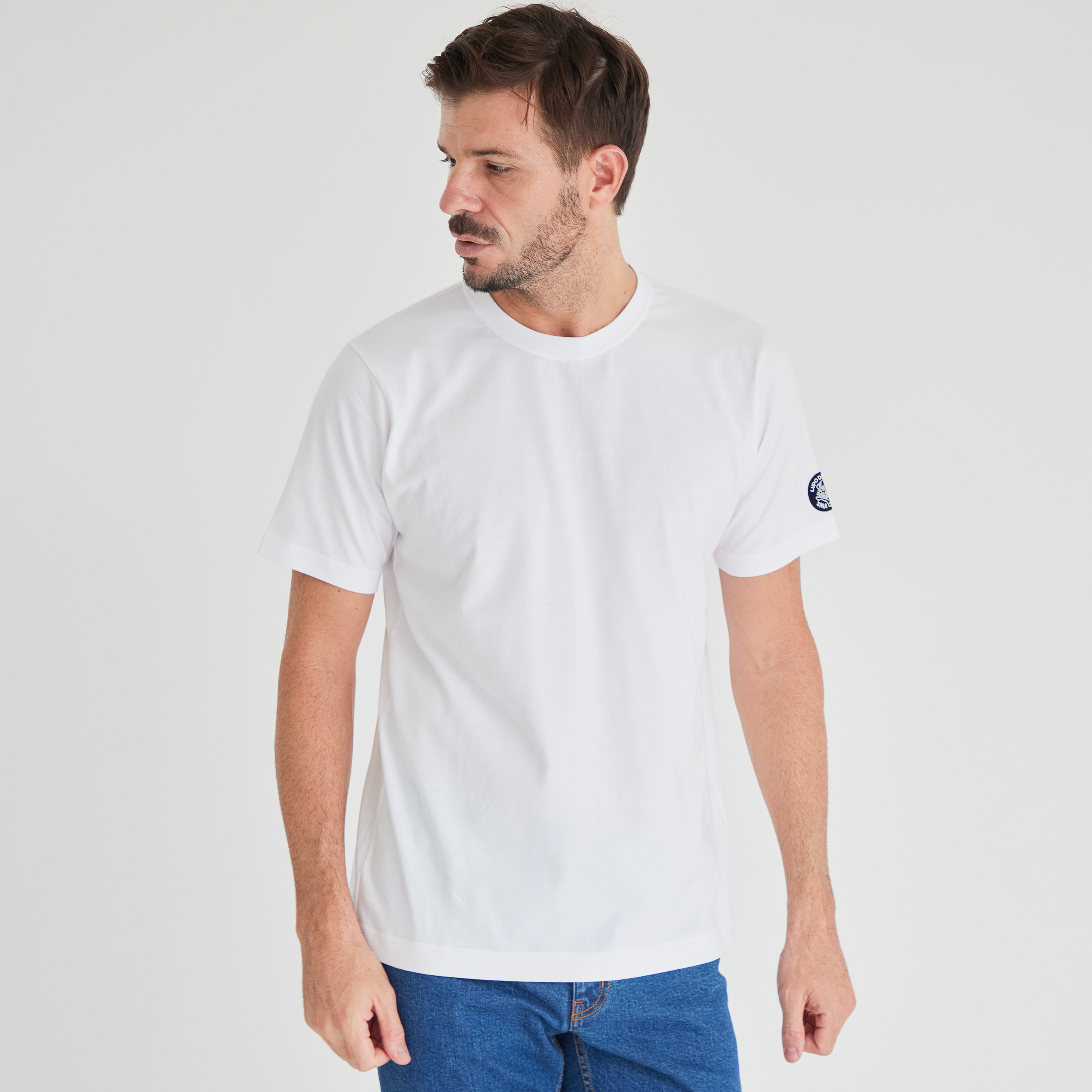【公式】シナコバ(SINA COVA) バックプリント半袖Tシャツ 10000540