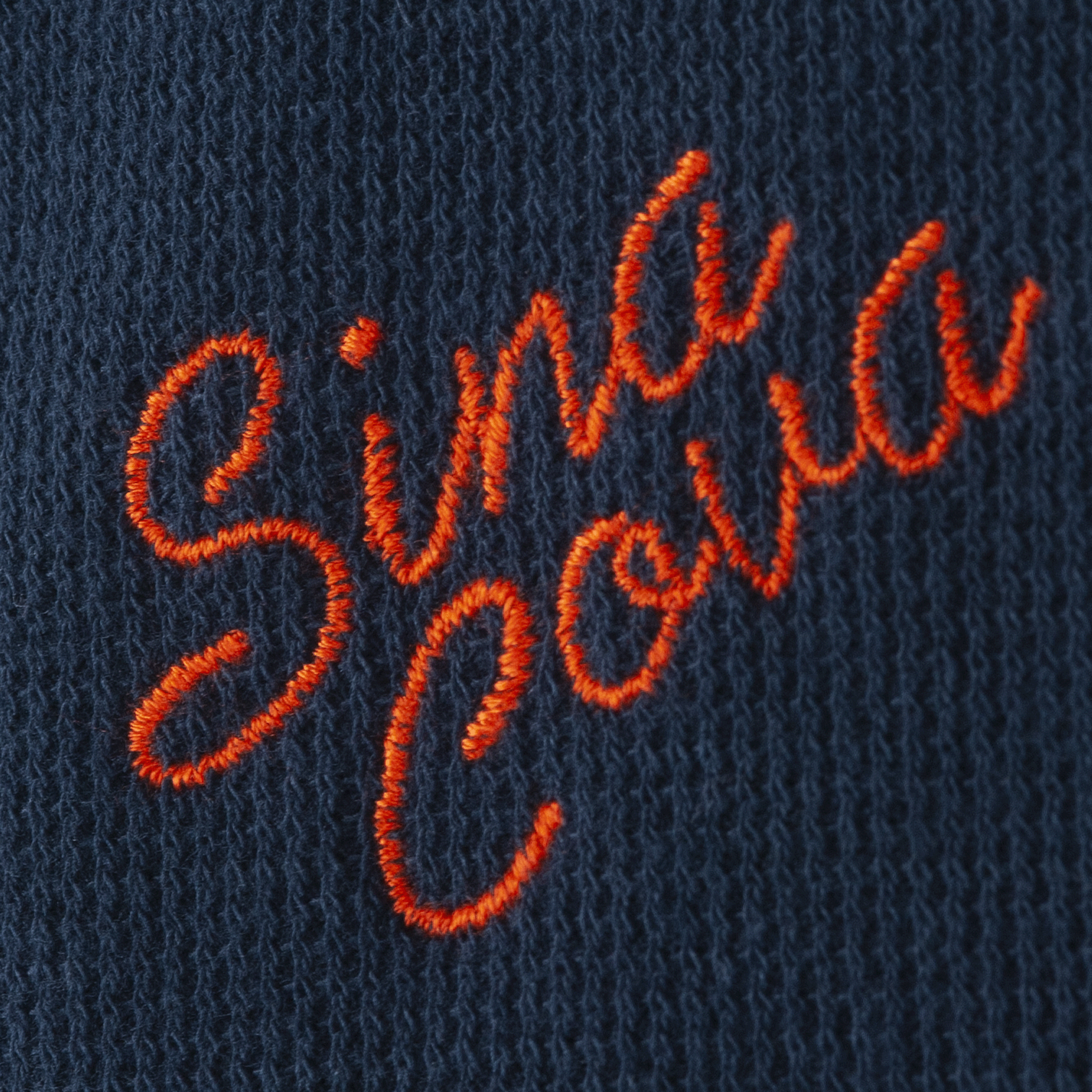 【公式】シナコバ (SINA COVA) クルーネックトレーナー スウェット リメイクモチーフ刺繍 23120020 ネイビーのモチーフ2
