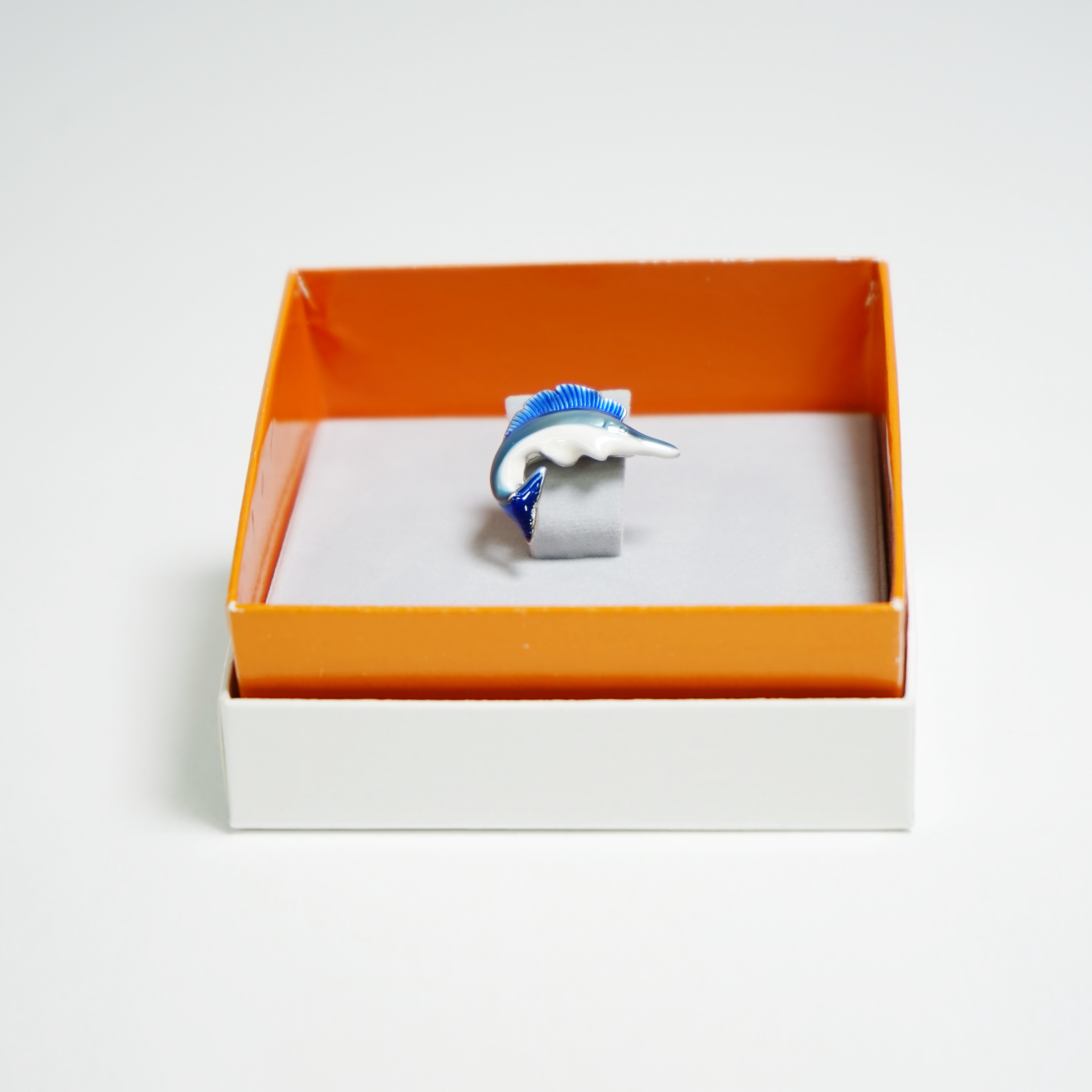 ラペルピン カジキ 57001100