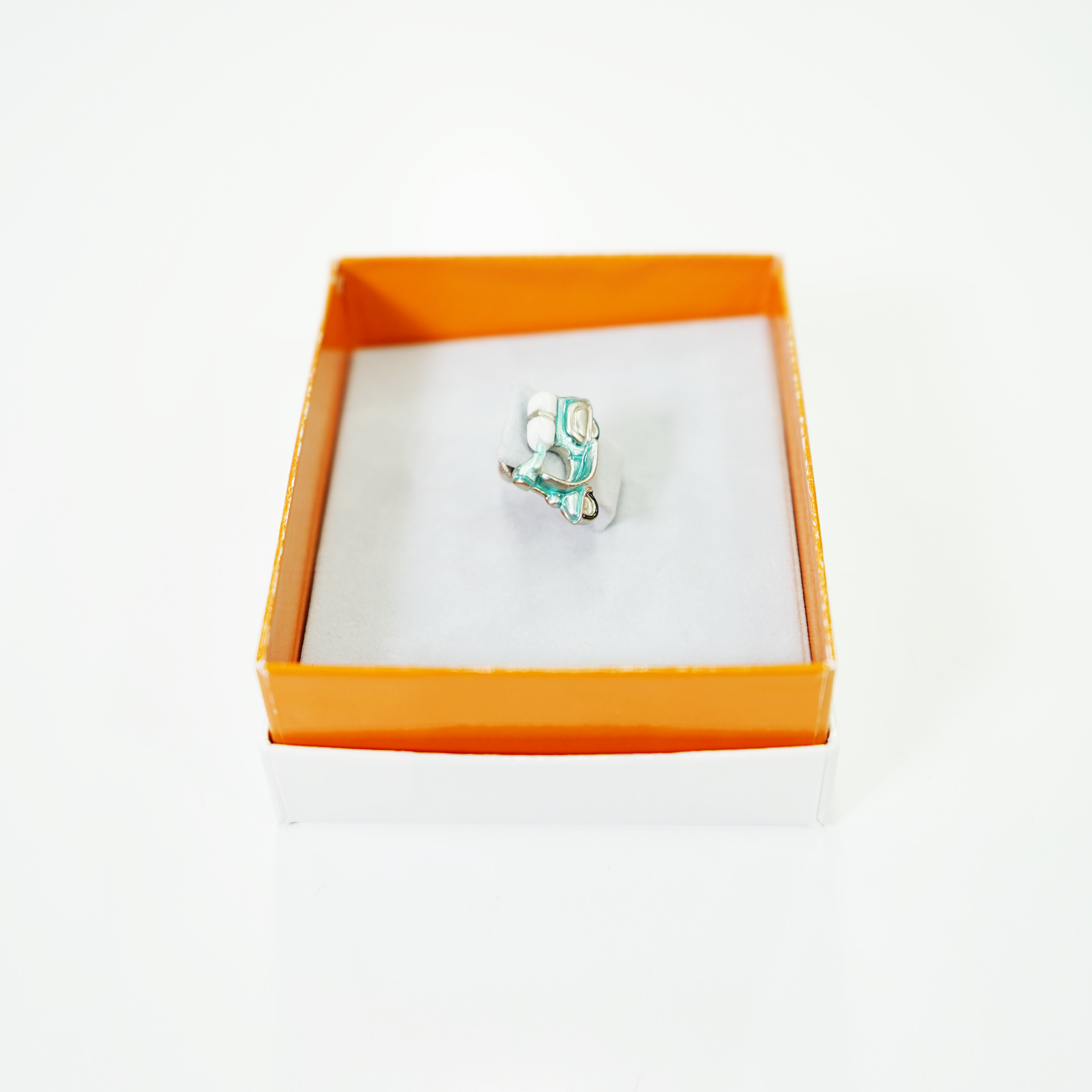 摩托車翻領別針 57001120