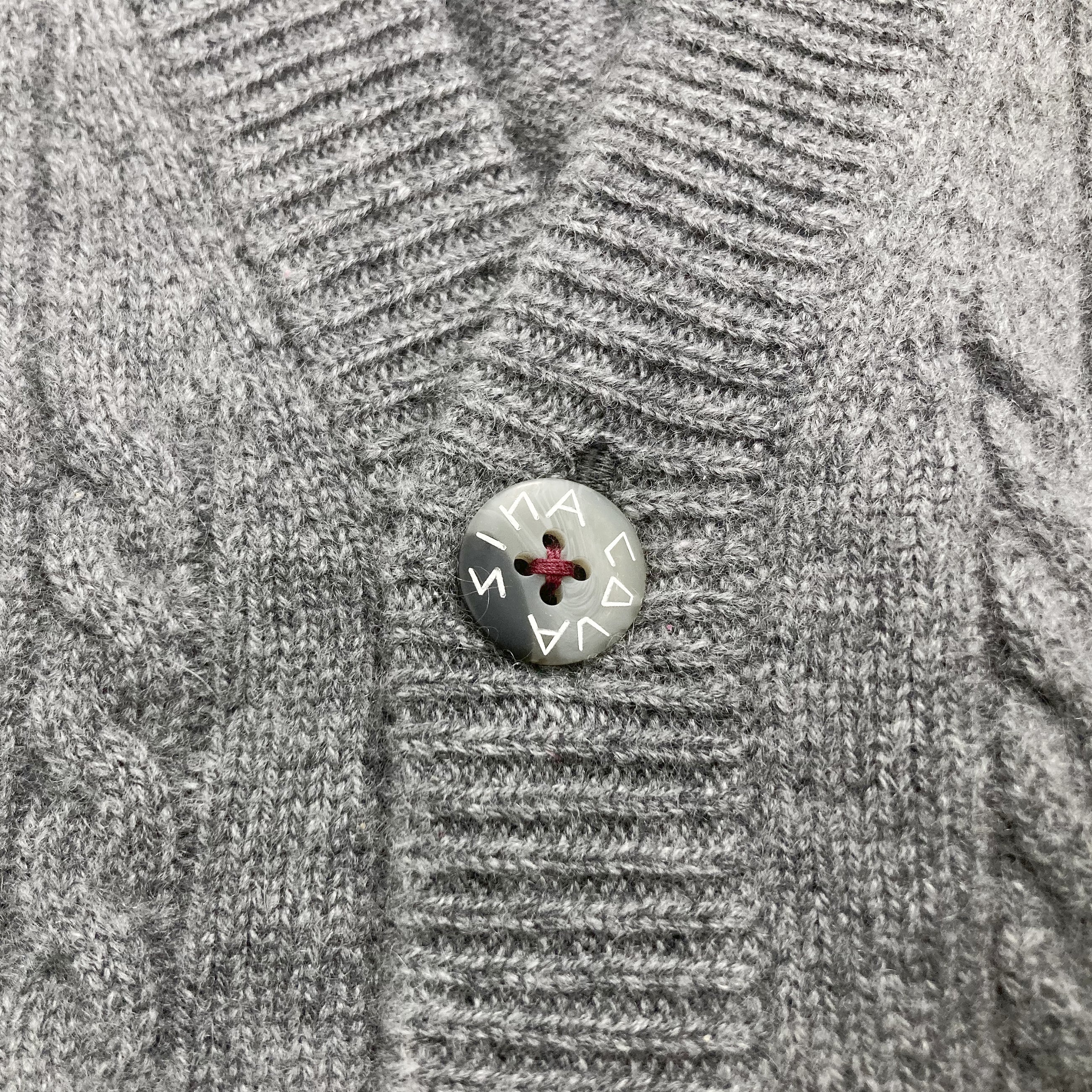 カシミヤ100％ ニットベスト 25222528