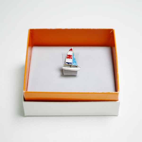 Lapel pin Yacht 57001080